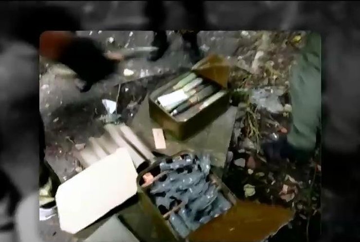 Терористи залишили склад зброї у приміщенні коледжу у Слов'янську