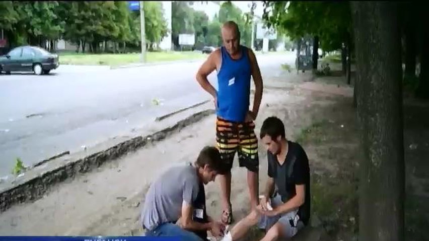 Во время обстрелов Луганска террористами погибли более 20 человек (видео)