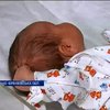 На Івано-Франковщині у коробці з-під цукерок знайшли покинуте немовля (відео)