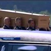 Нидерланды минутой молчания встретили тела погибших пассажиров Боинга (видео)