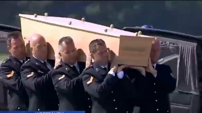 В Голландії тіла загиблих із рейсу МН17 зустріли з військовими почестями (відео)