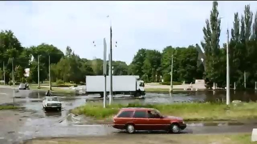 Озеро в Черкасах забруднюють водою з дорожніх розв'язок (відео)