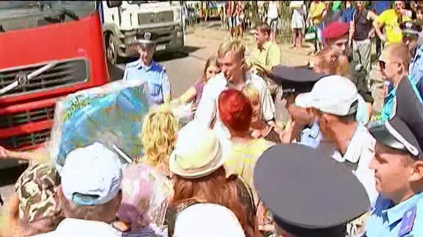 Міліція розблокувала міст у Миколаєві, який перекривали дружини військових