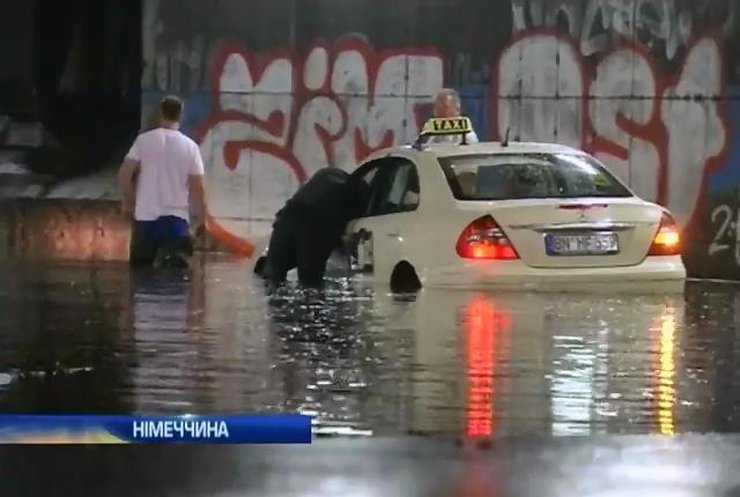 В Німеччині через зливу майже потонув Бонн