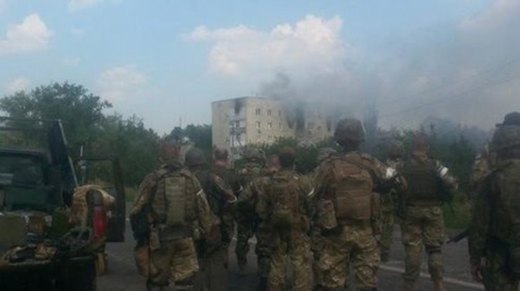Батальоны "Азов" и "Шахтерск" штурмуют Донецк (фото)