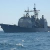 Военный крейсер США Vella Gulf идет в Черне море
