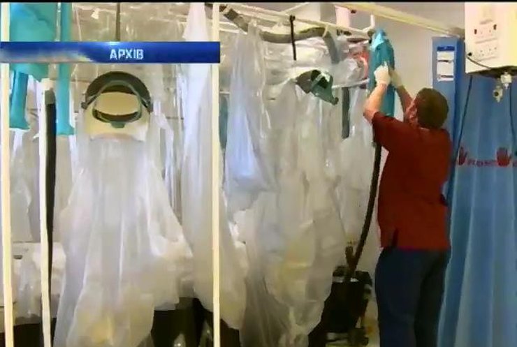 Румунські лікарі госпіталізували чоловіка з підозрою на лихоманку Ебола