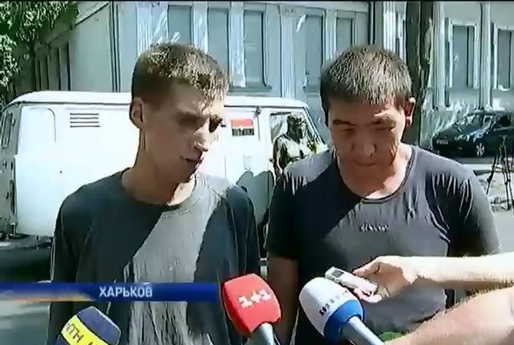Бойцы "Айдара" сдали двух наемников в консульство России