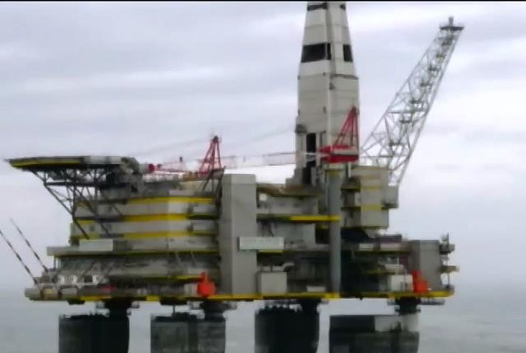 Из-за санкций Россия не может починить нефтевышку Орлан