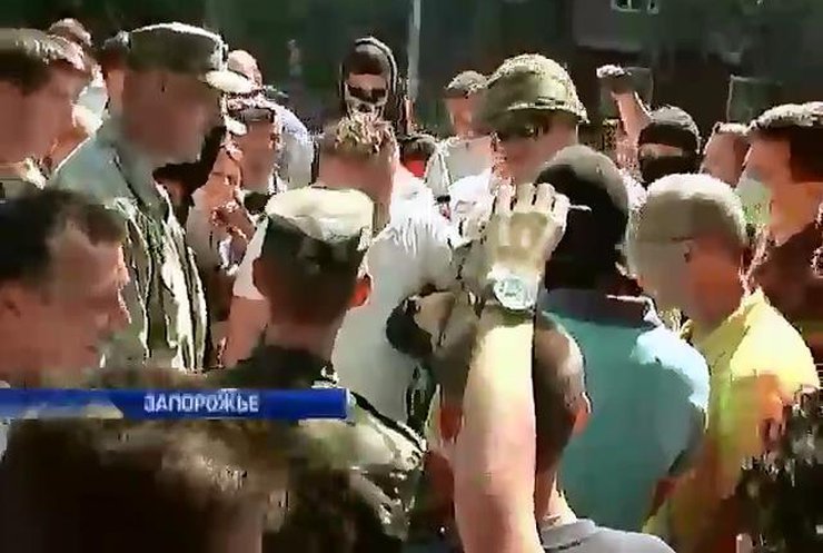 Тамада пытался сорвать мобилизацию в Запорожье (видео)