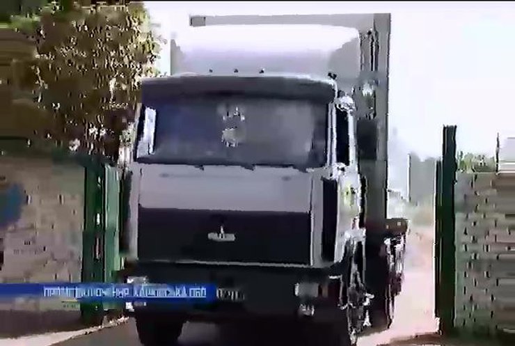 "Гуманітарний конвой" відмовився перетинати кордон України на Харківщині