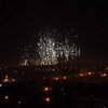 В Донецке обстреливают микрорайон Широкий: горят высотки (фото, видео)