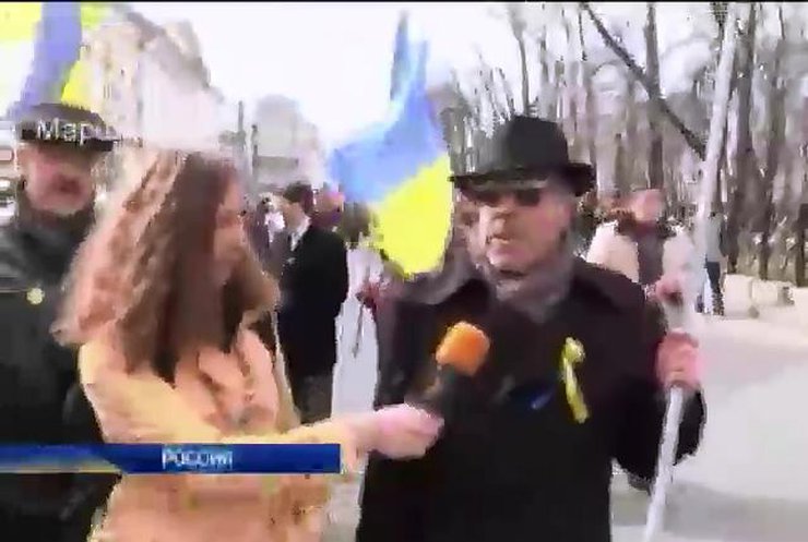 Мир в кадре: в бунтующий американский город введут войска, а в России травят Макаревича