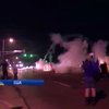 В американском Фергюсоне из-за массовых беспорядков ранено 6 полицейских