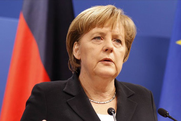 Меркель на встрече с Порошенко попытается склонить его к соглашению о мире - Spiegel