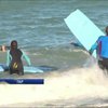 Складних африканських підлітків перевиховують серфінгом (відео)