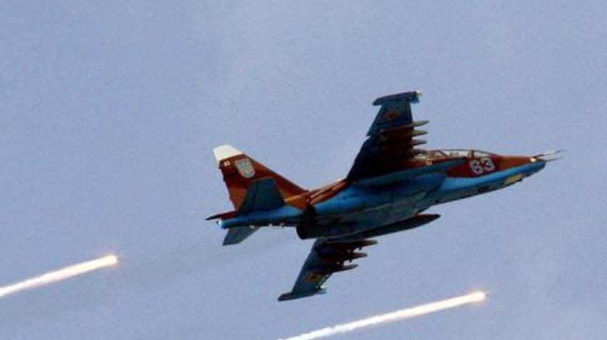 Терористи збили український літак СУ-25 на Луганщині
