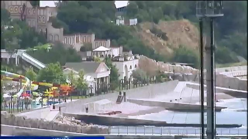 Самопроголошена "влада" окупованого Криму закриває санаторні пляжі