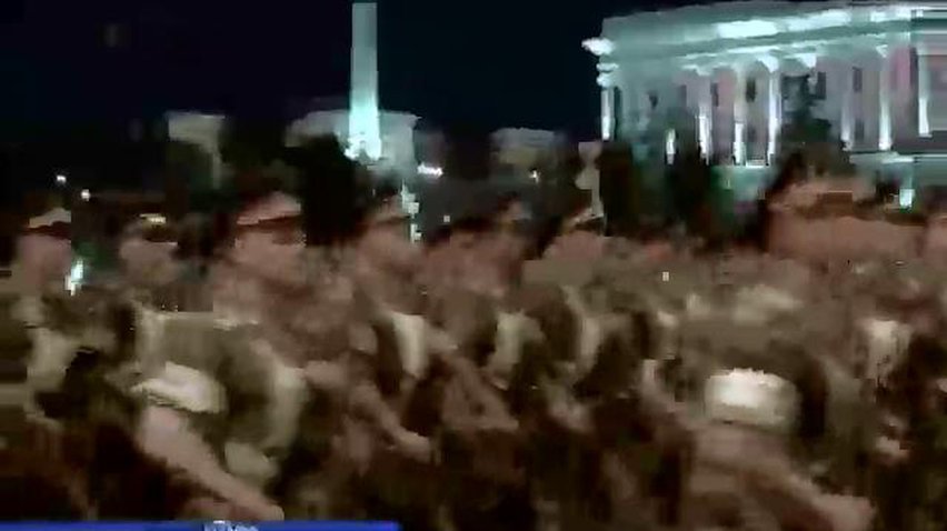 На репетиции парада по Майдану проехали "Грады"