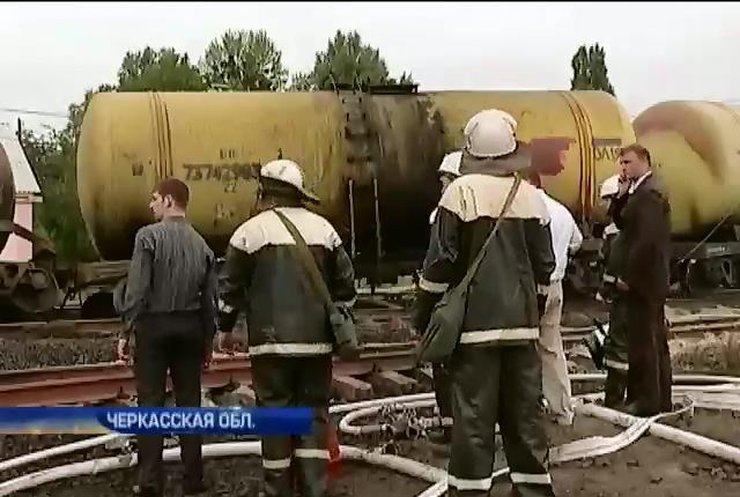 Авария поезда в Черкасской области уничтожила десятки домов (видео)