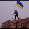 На горе Ай-Петри в аннексированном Крыму установили флаг Украины (видео)
