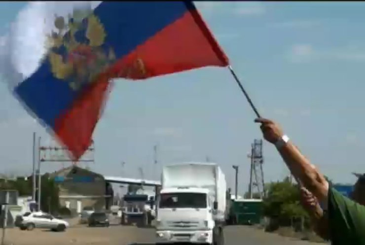 Гуманітарним конвоєм керує військовий російський генерал (відео)