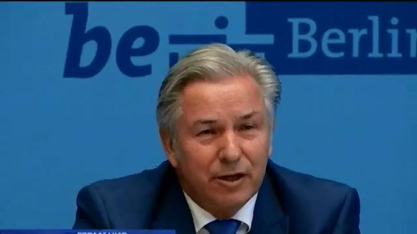 Мэр Берлина уходит в отставку добровольно и со слезами на глазах (видео)