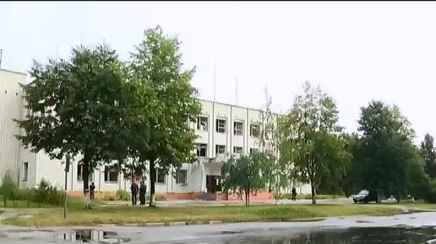 Здание военкомата в Шостке обстреляли из огнеметов