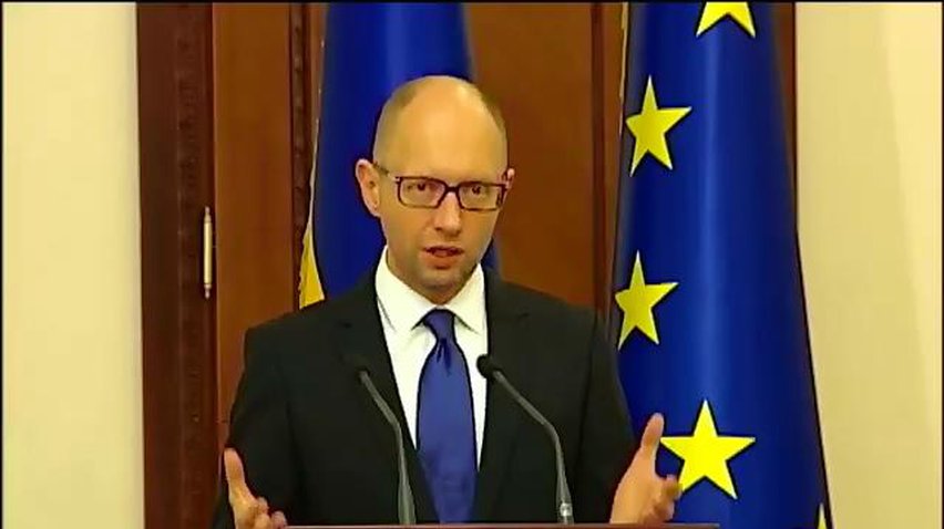 Экономика Украины не выдержит курс выше 12 гривен за доллар - Яценюк