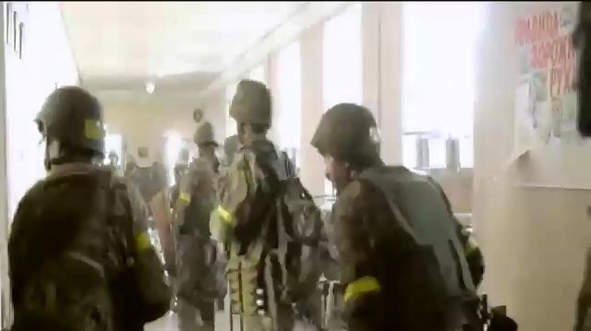 В Иловайске террористы окружили школу с украинскими военными (видео)