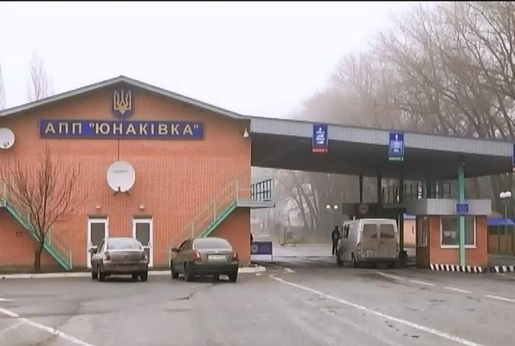Россия отвела танки от границы в Сумской области (видео)