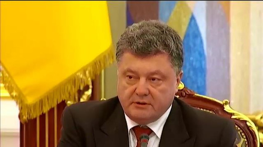 Порошенко вважає ситуацію на Донбасі контрольованою