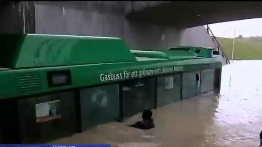 Південь Швеції страждає через потужні повені (відео)
