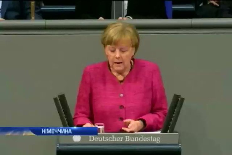 Меркель виступає за посилення санкцій проти Росії