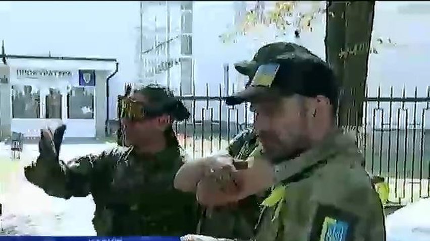 У Харкові бійці Айдару скаржаться на свавілля місцевої міліції (відео)