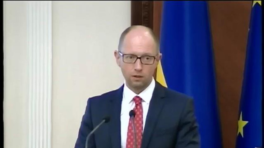 Яценюк заявив про будівницвто нового кордону з Росією