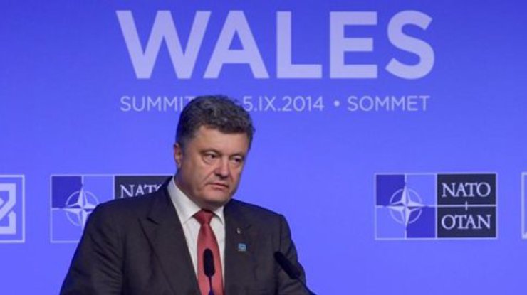 Порошенко договорился со странами НАТО о поставках высокоточного оружия