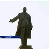 У Харкові відновлюють пам'ятники Леніну за ініціативи Кернеса (відео)