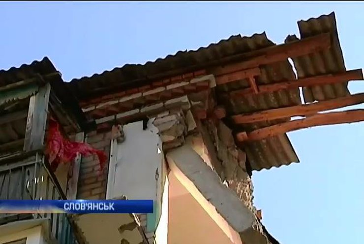 Будинок, який обіцяв відновити Яценюк у Слов'янську, досі у руїнах