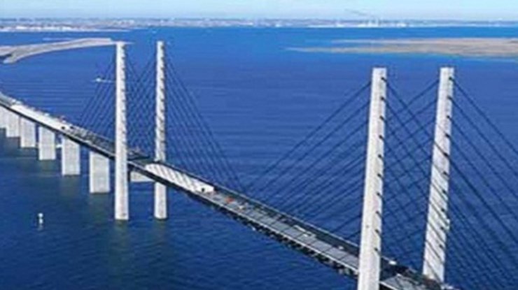 Россия начала строить мост через Керченкский пролив