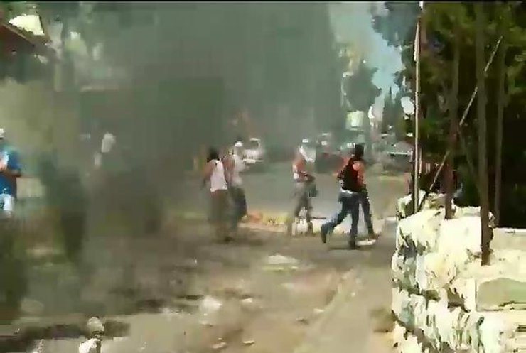 Арабы громят трамваи в Иерусалиме из-за убитого подростка (видео)