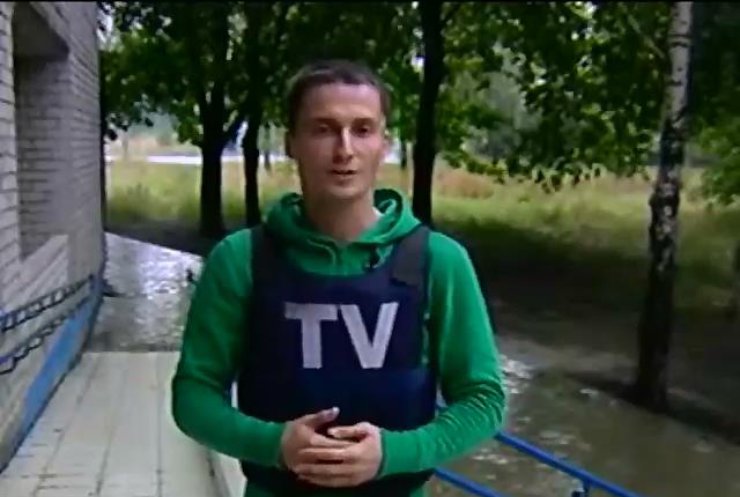 Мер Красногородівки втік з терористами, залишивши місто без світла і води