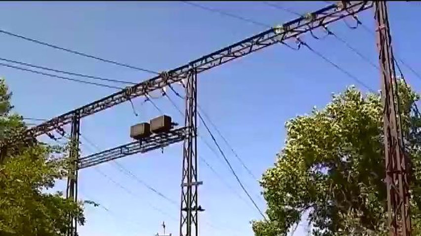 У будинки Донецька повернулось світло та холодна вода (відео)