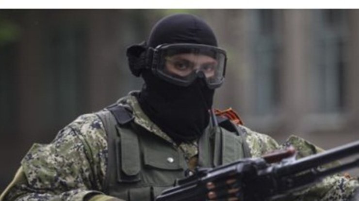 В аэропорту Донецка и двух близлежащих селах из "Градов" и минометов обстреляли украинских бойцов (видео)