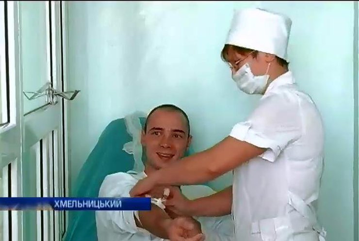На Хмельниччині пораненим бійцям здали 20 літрів крові