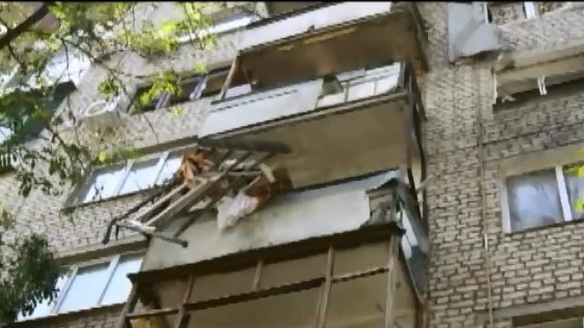 Донеччани повідомляють про вибухи з боку аеропорту: екстрений випуск 22:00