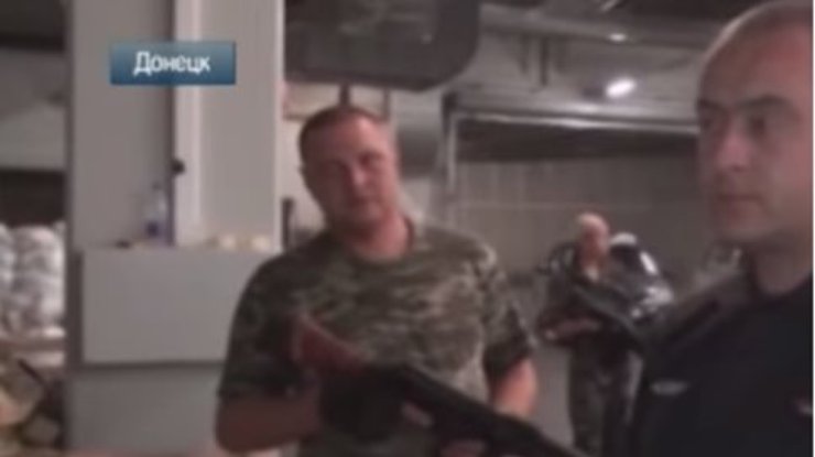 В Донецке боевики отобрали гуманитарный груз Ахметова
