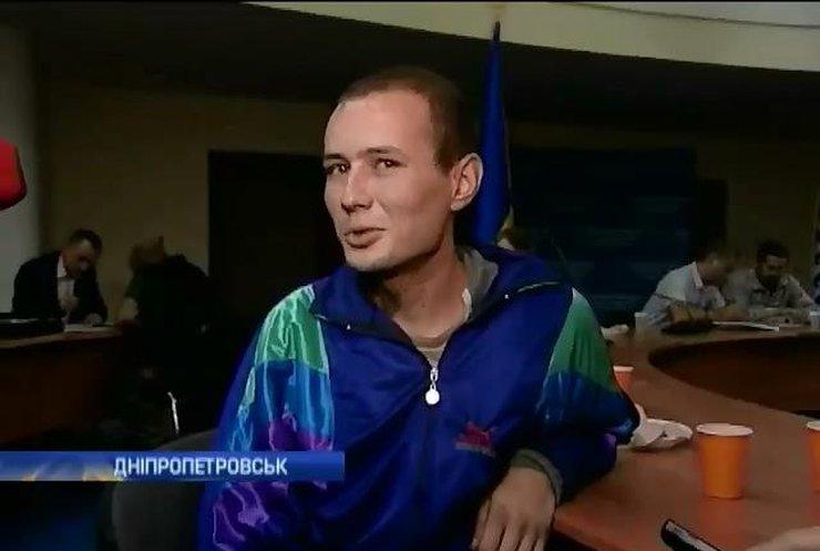 Терористи ДНР відпустили автослюсаря, який потрапив у полон нізащо