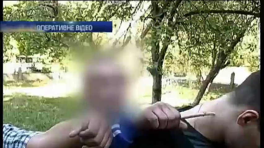 У Полтаві підліток мало не вбив пенсіонера за золотий ланцюжок
