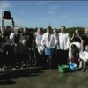 Посольство США підхопило благодійну естафету Ice Bucket Challange